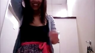Негритянка повія порно відео моделі скінчила на обличчя під час смоктання від першої особи - 2022-05-06 03:22:36